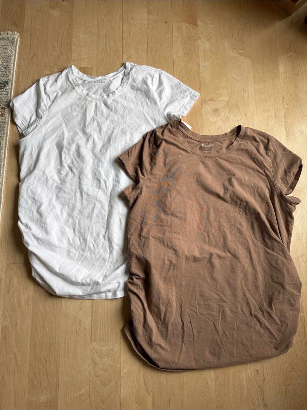 Old Navy maternity shirtsleeve shirts